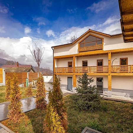 Taniqinn Dilijan Hotel Экстерьер фото