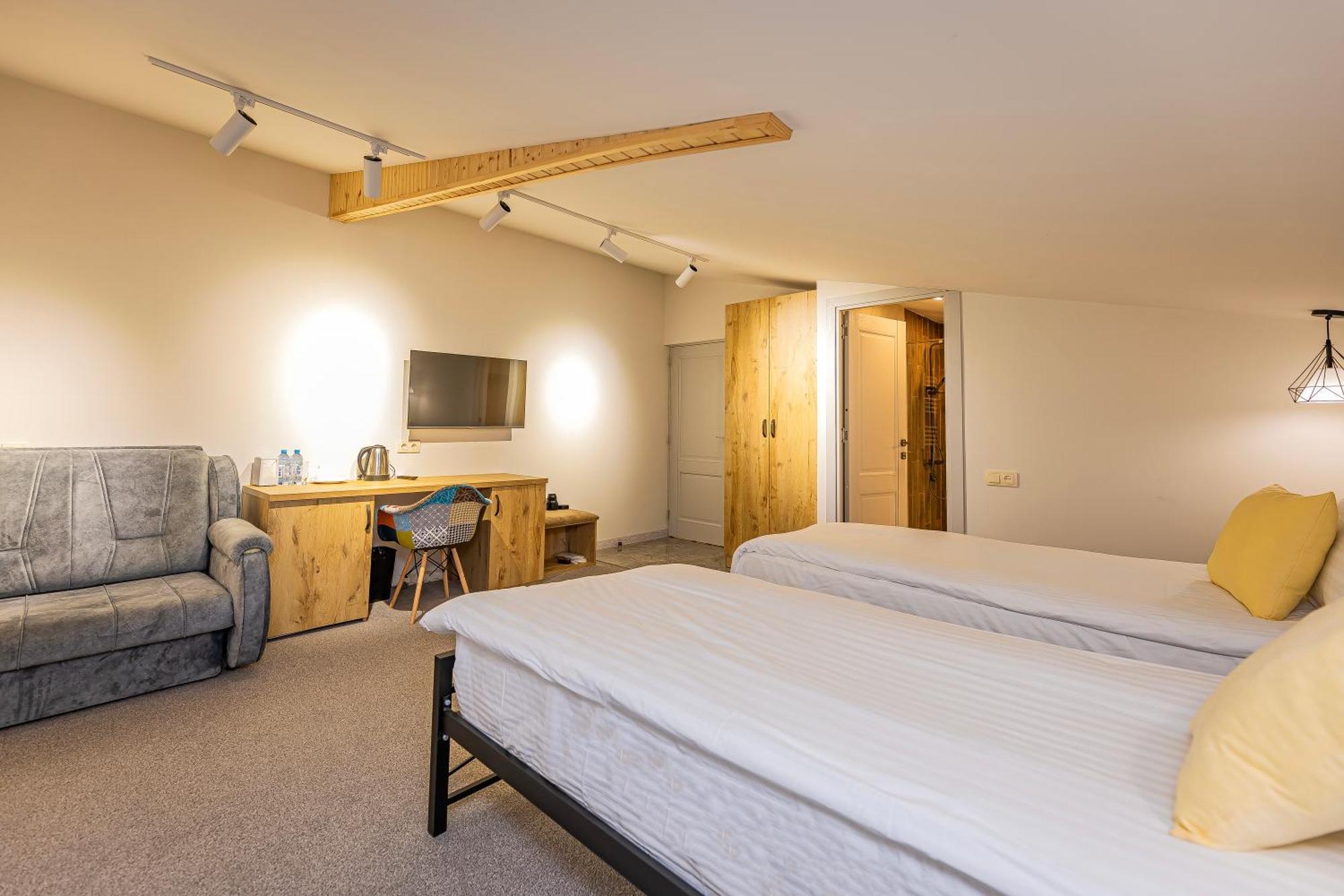 Taniqinn Dilijan Hotel Экстерьер фото