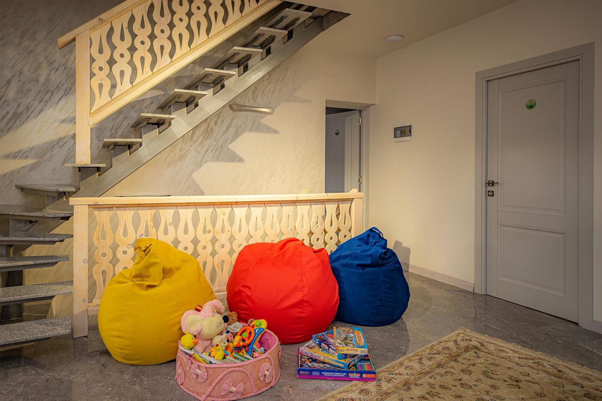 Taniqinn Dilijan Hotel Экстерьер фото