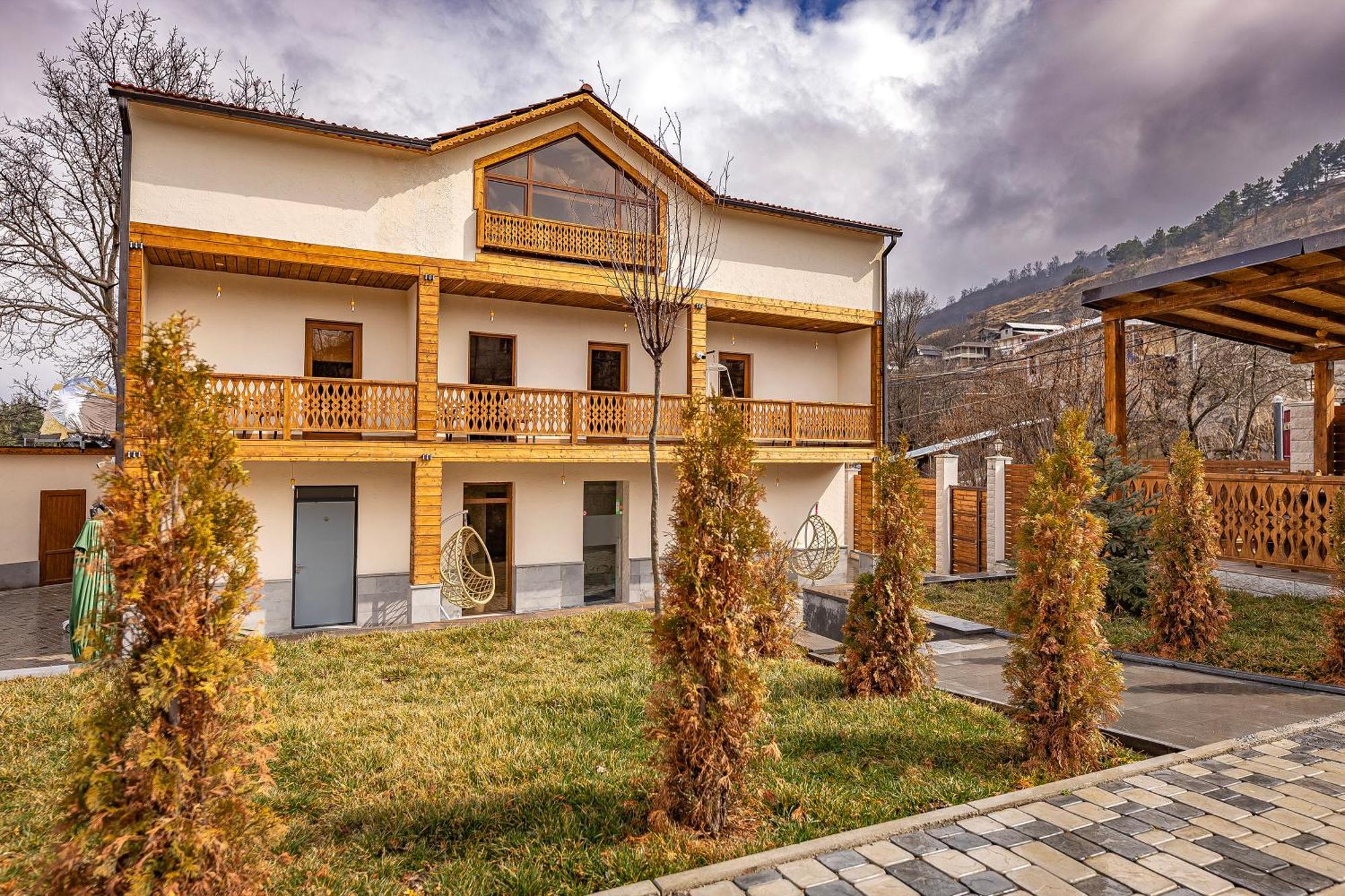 Taniqinn Dilijan Hotel Экстерьер фото